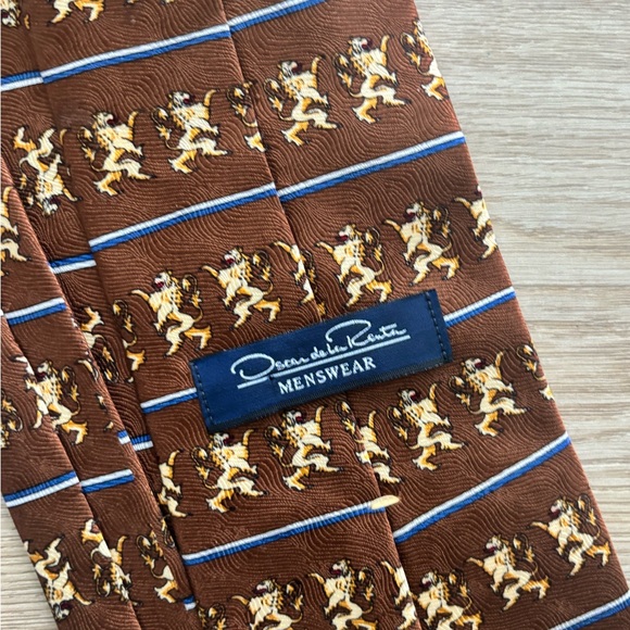 Oscar de la Renta Other - Vintage Oscar de la Renta Brown and Blue Lion Tie Silk Tie